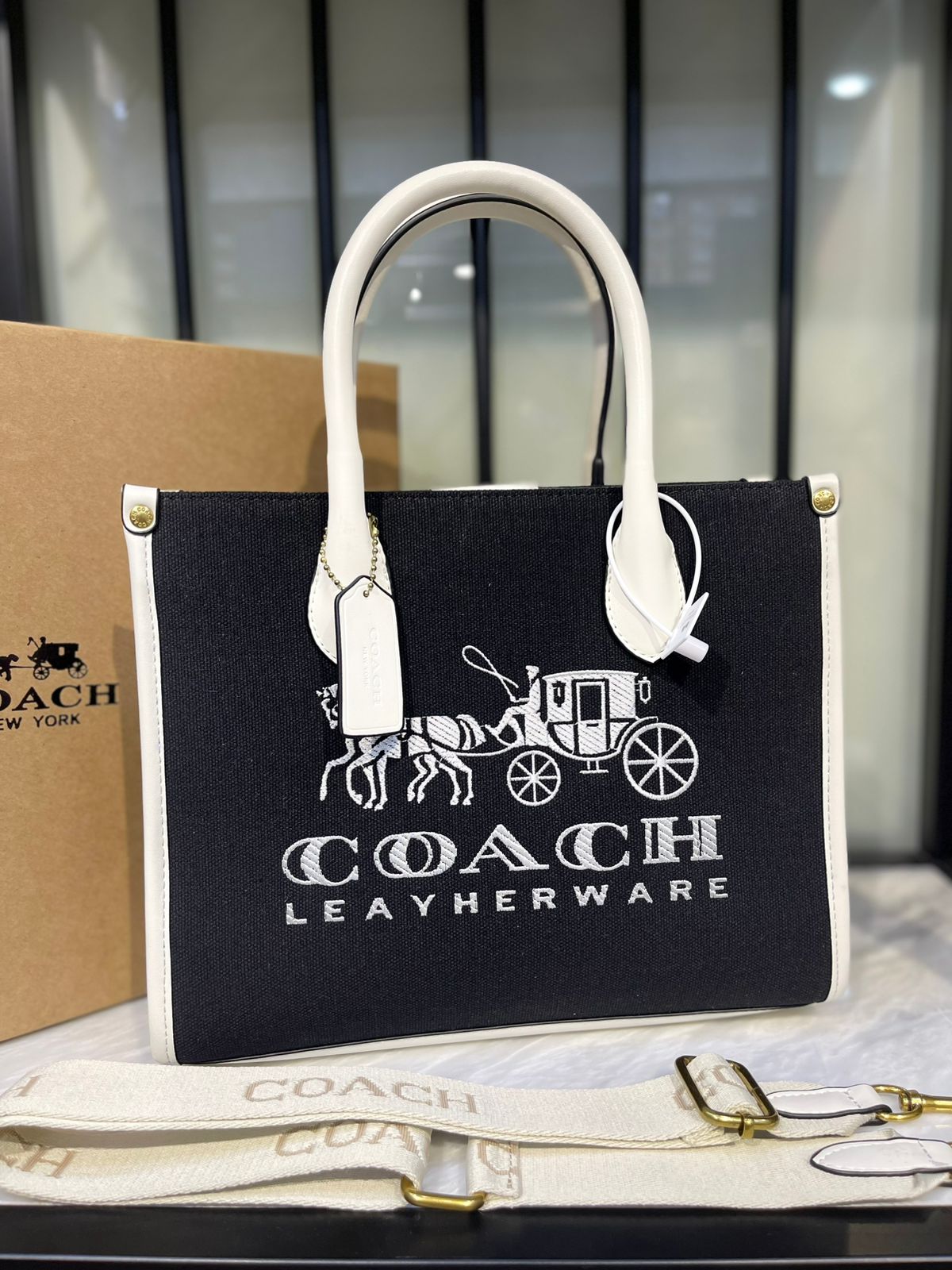 COACH HORSE & CARRIAGE TOTE