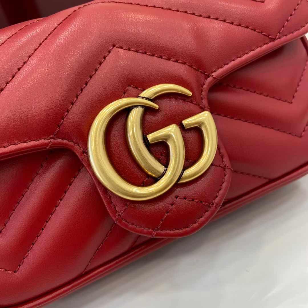 Gucci Marmont matelassé ( Rich Burgundy)