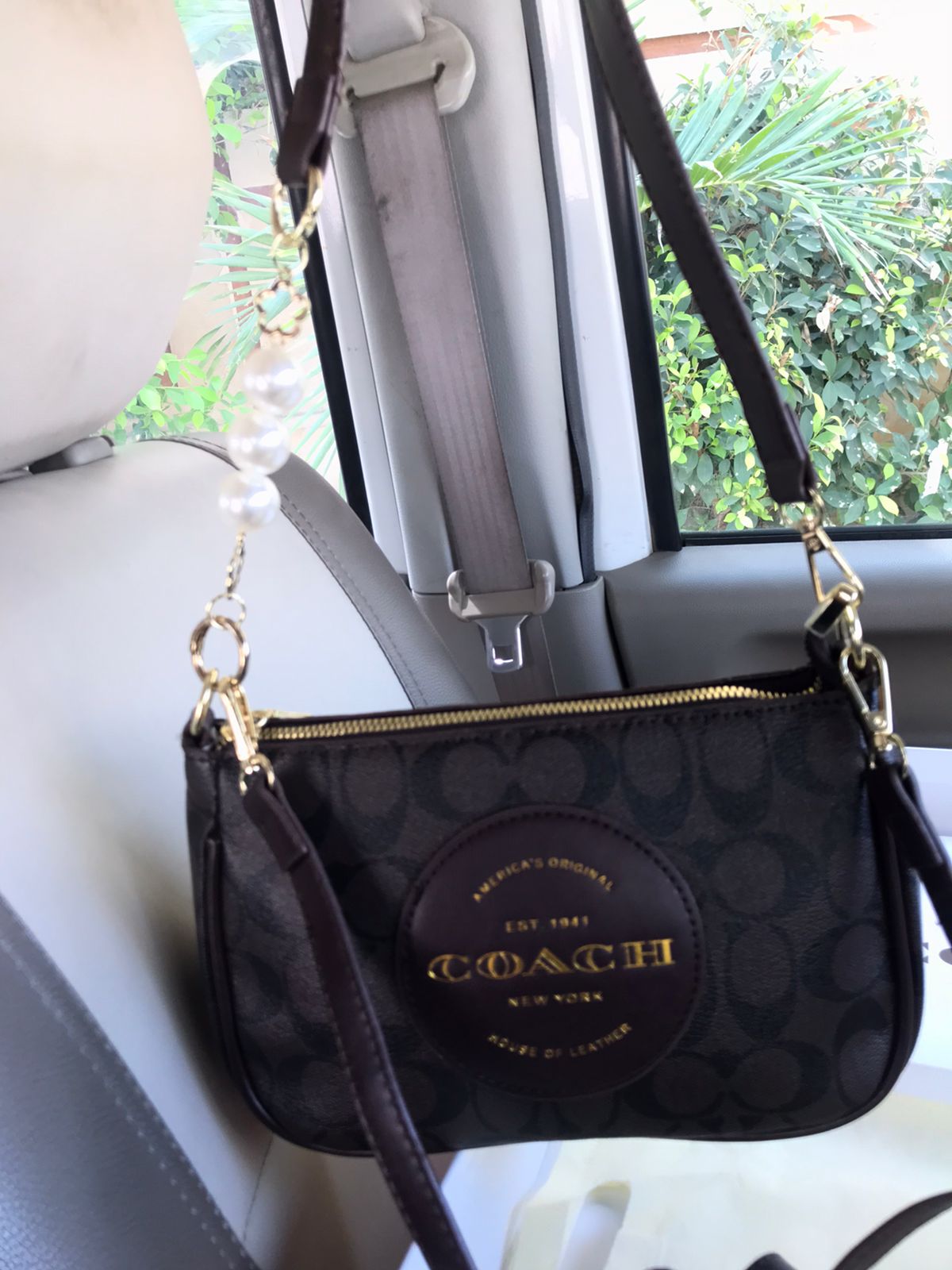 Noir - Coach Signature Crossbody Bag