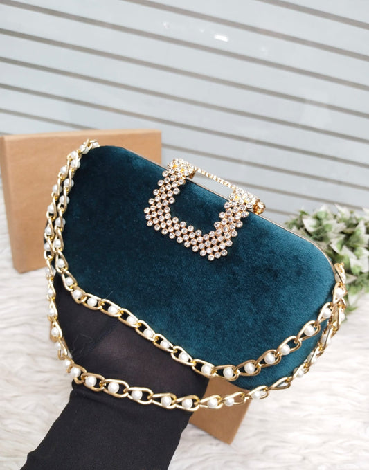 Velvet Pearly Premium Clutch