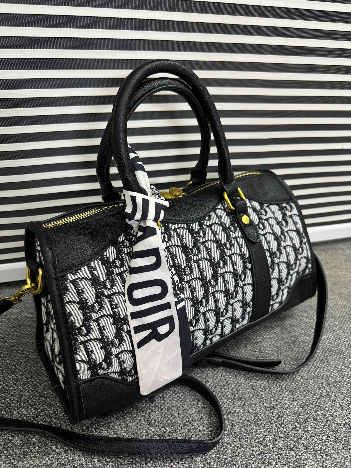 Dior Duffle Bag ( Premium )