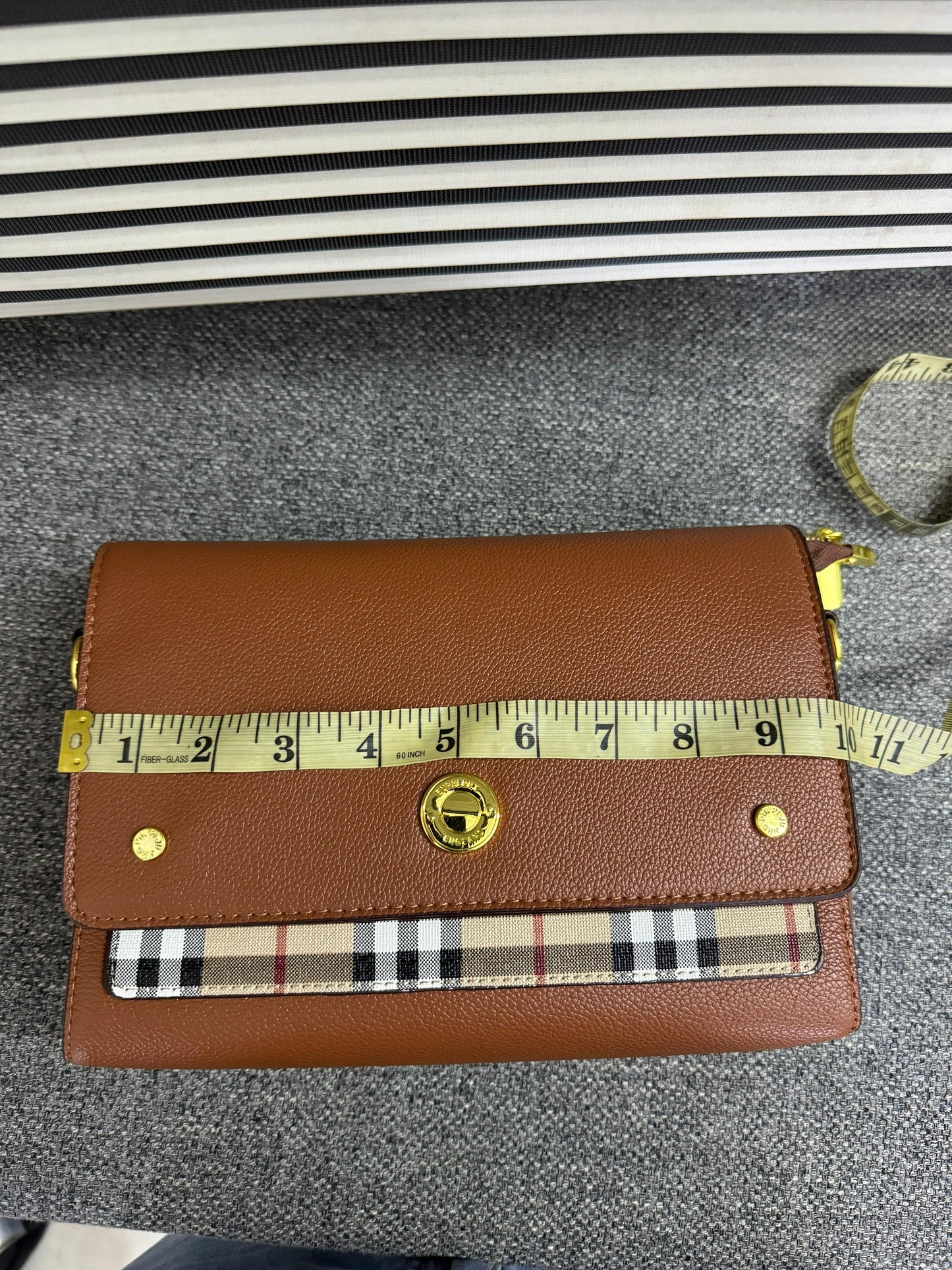 Burberry Note Bag ( Premium )