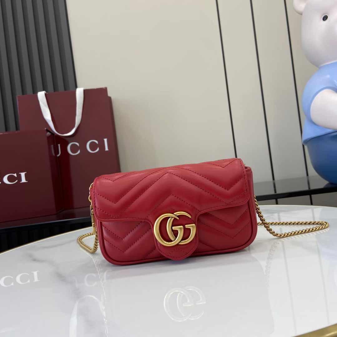 Gucci Marmont matelassé ( Rich Burgundy)