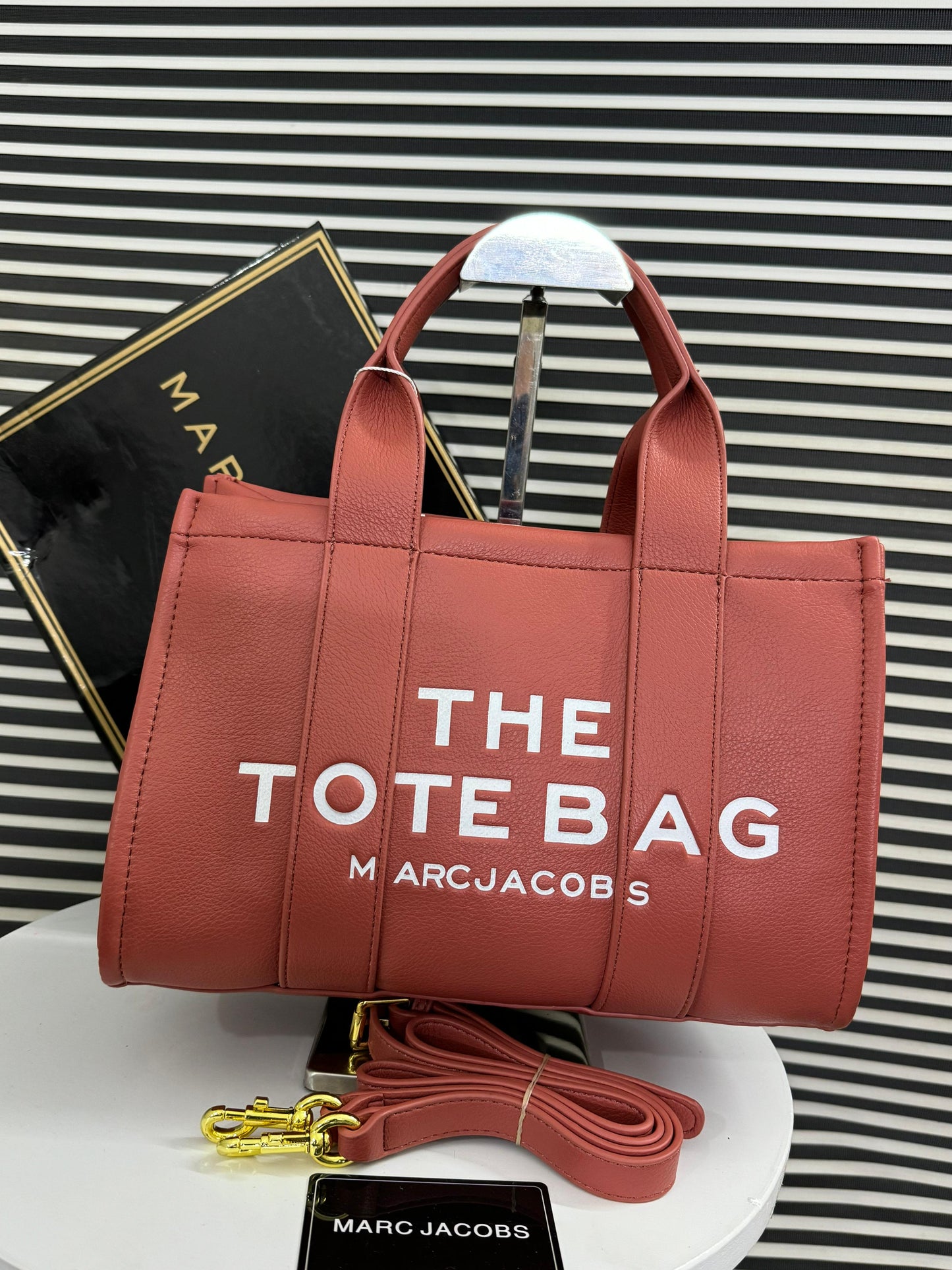 Marc Jacobs The Tote Bag ( Exclusive )