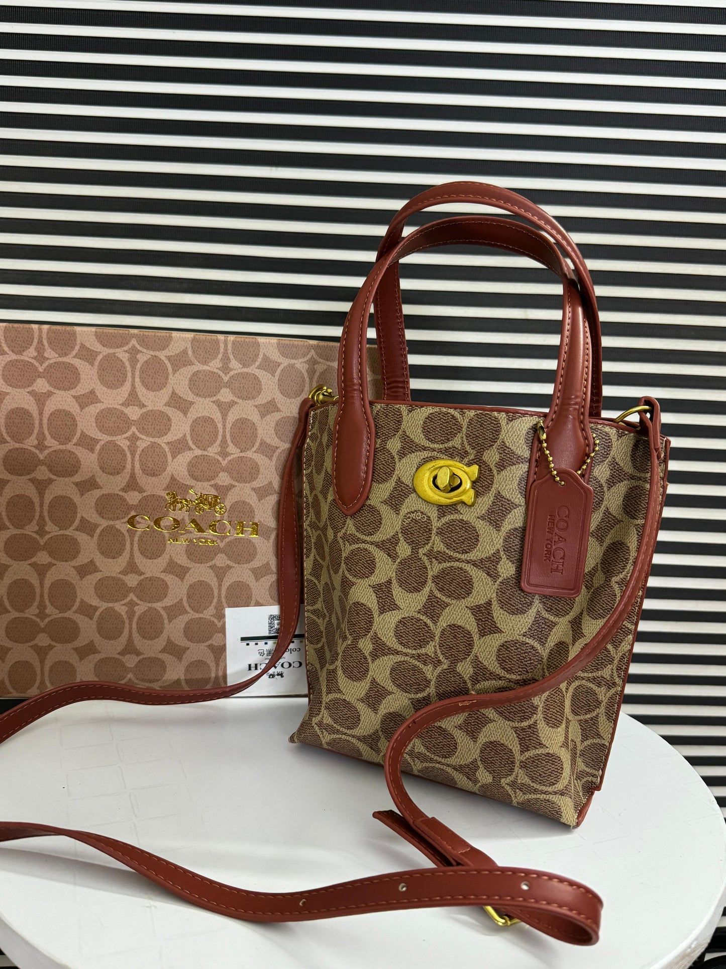 Coach Willow Tote 16